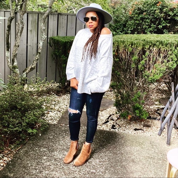 Logan Round Neck Tunic Sweater - Picture 5 of 7